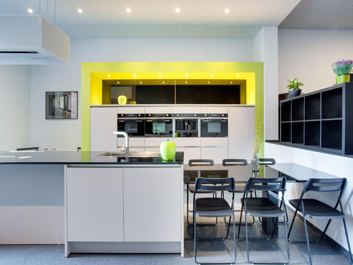 Modern Holiday Home In Scherpenheuvel With Infrared Sauna Экстерьер фото