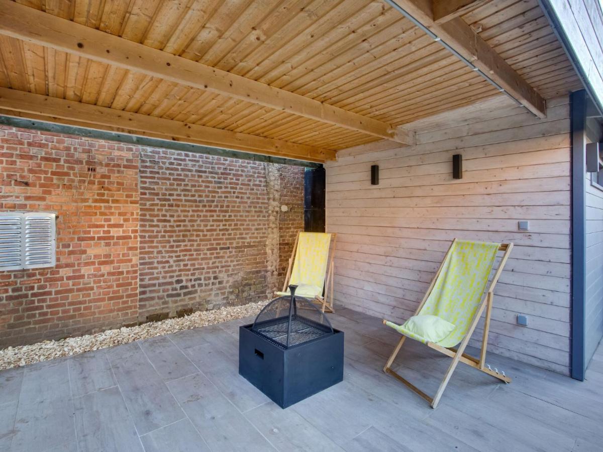 Modern Holiday Home In Scherpenheuvel With Infrared Sauna Экстерьер фото